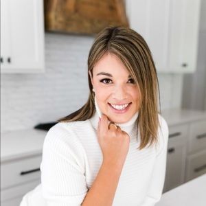 Meet your Posher, Annie